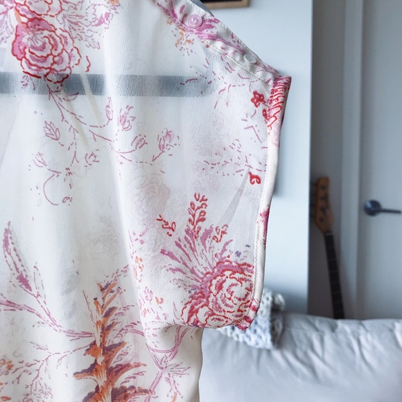 Floral Blouse from ZARA - Picture 6 of 7